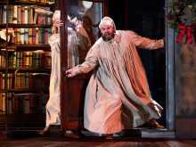 Christmas Carol Goes Wrong